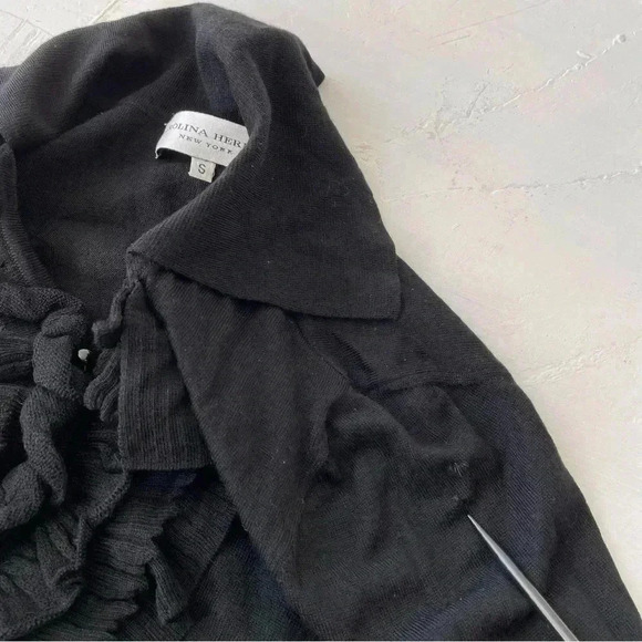 Vintage Carolina Herrera Ruffle Chest Sweater Size S - Picture 8 of 9